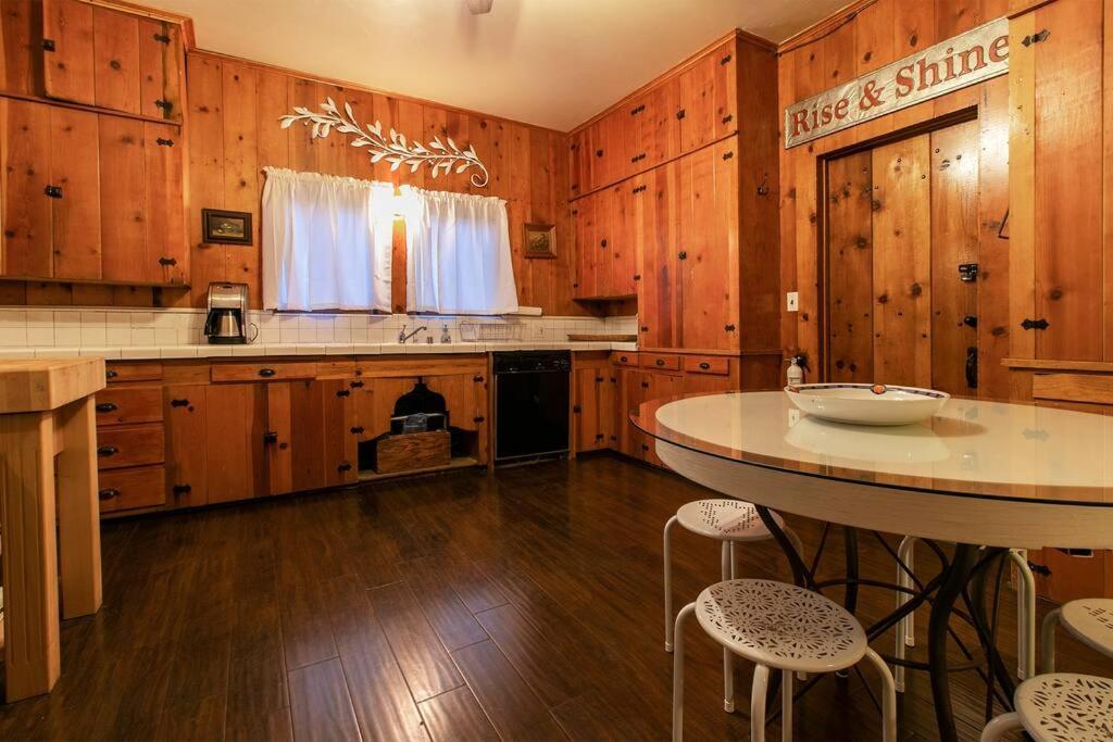 The Lodge At 11 Chimneys Idyllwild Eksteriør bilde